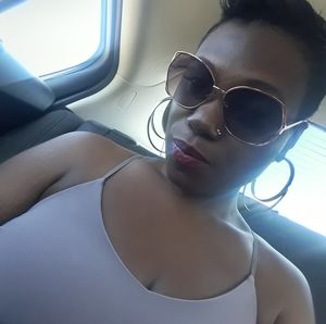 Meet your Posher, Ivey